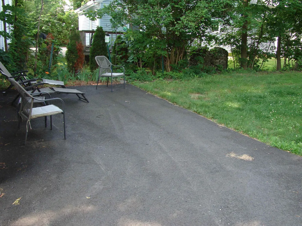 33 Norton Street Nashua NH 03064