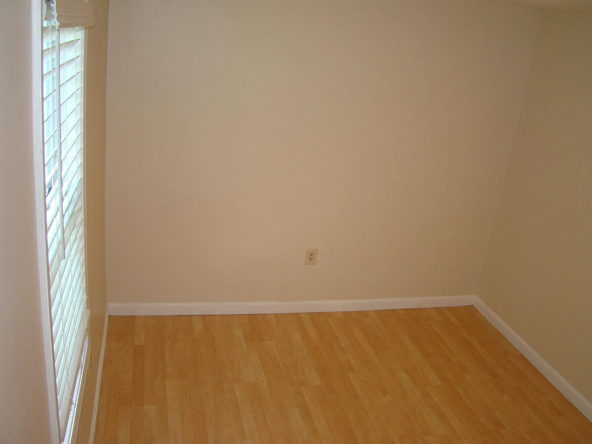 33 Norton Street Nashua NH 03064