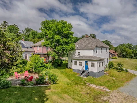 12 Governors Terrace Lancaster NH 03584