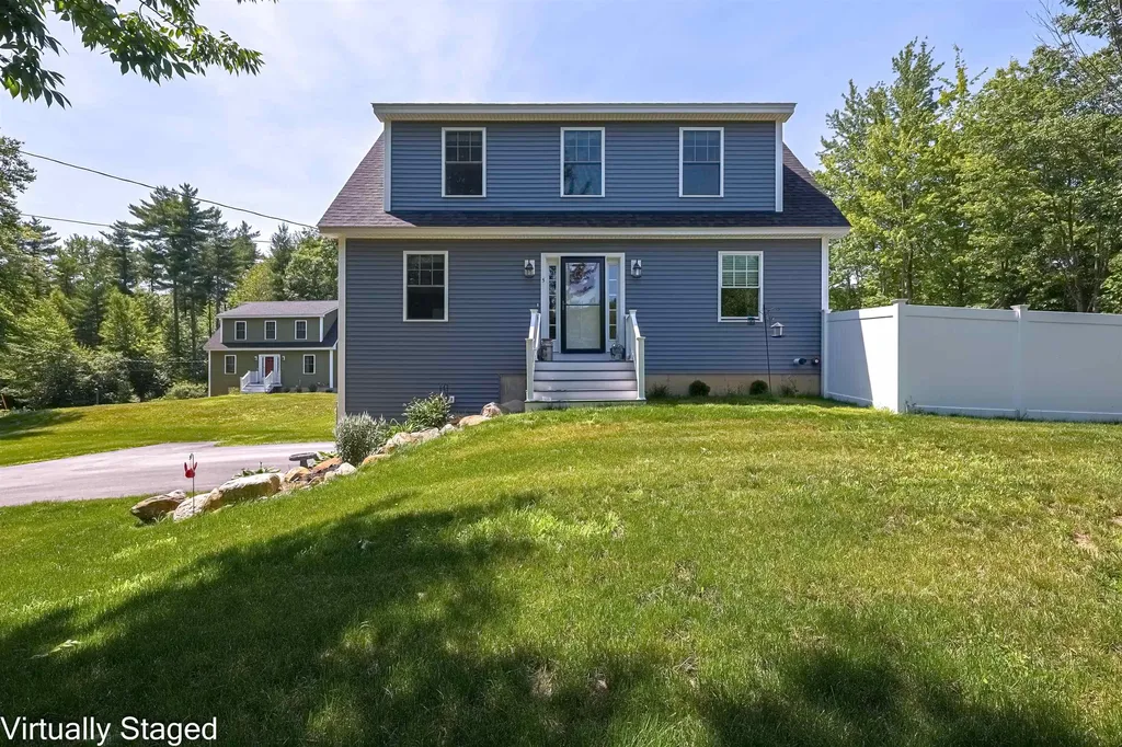 5 Laura Drive Rochester NH 03867