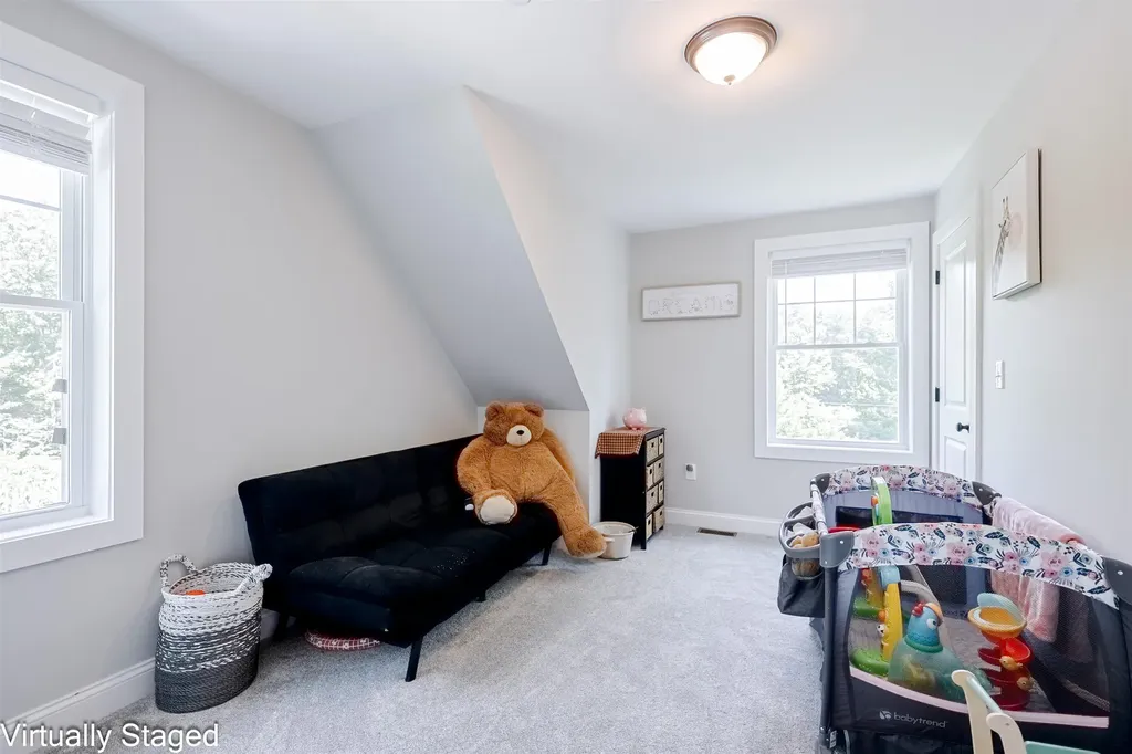 5 Laura Drive Rochester NH 03867