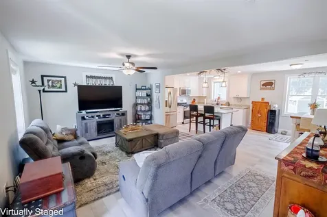 5 Laura Drive Rochester NH 03867