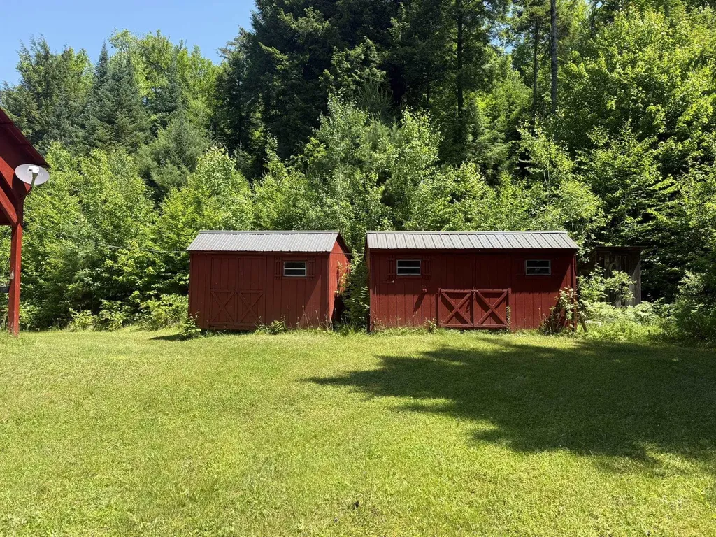7657 Vt Route 14 Woodbury VT 05681