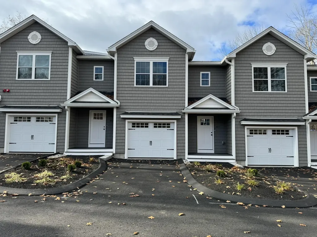 108 Mammoth Road Hooksett NH 03106