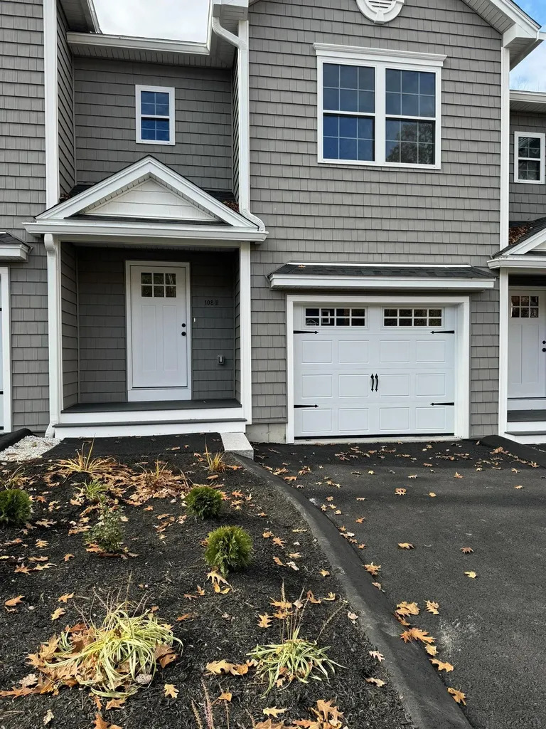 108 Mammoth Road Hooksett NH 03106
