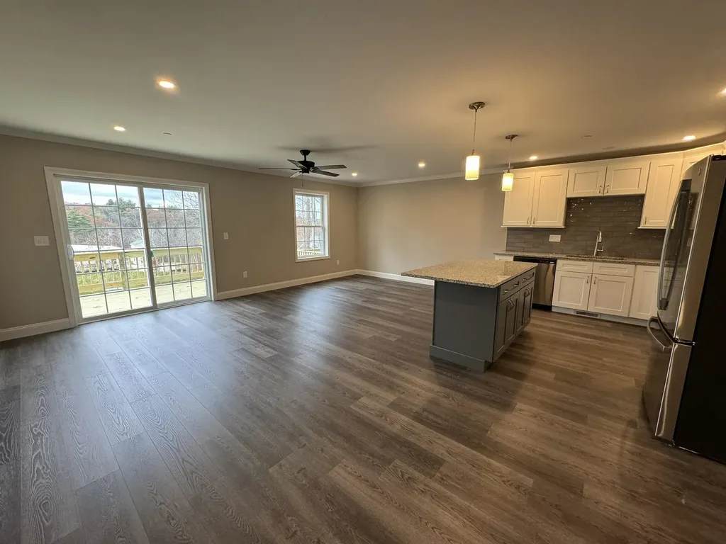 108 Mammoth Road Hooksett NH 03106
