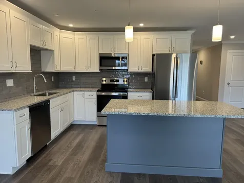 108 Mammoth Road Hooksett NH 03106