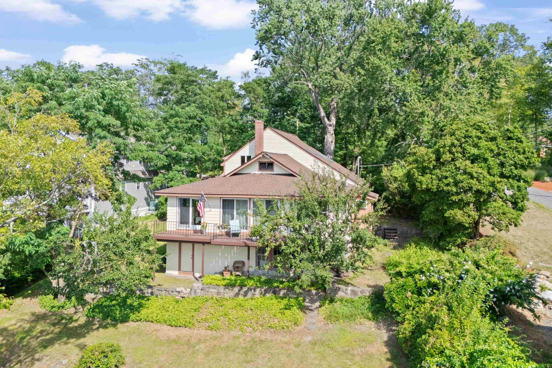 21 Goodridge Avenue Salem NH 03079