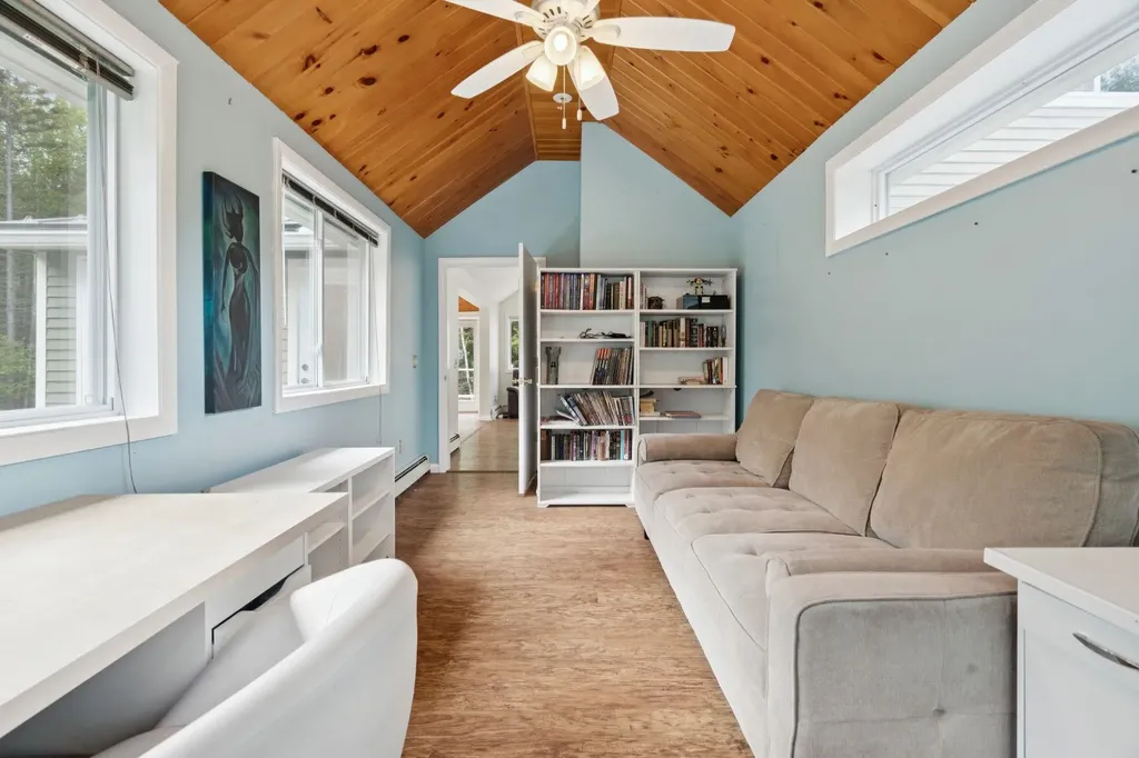 29 Blodgett Brook Road Newbury NH 03255