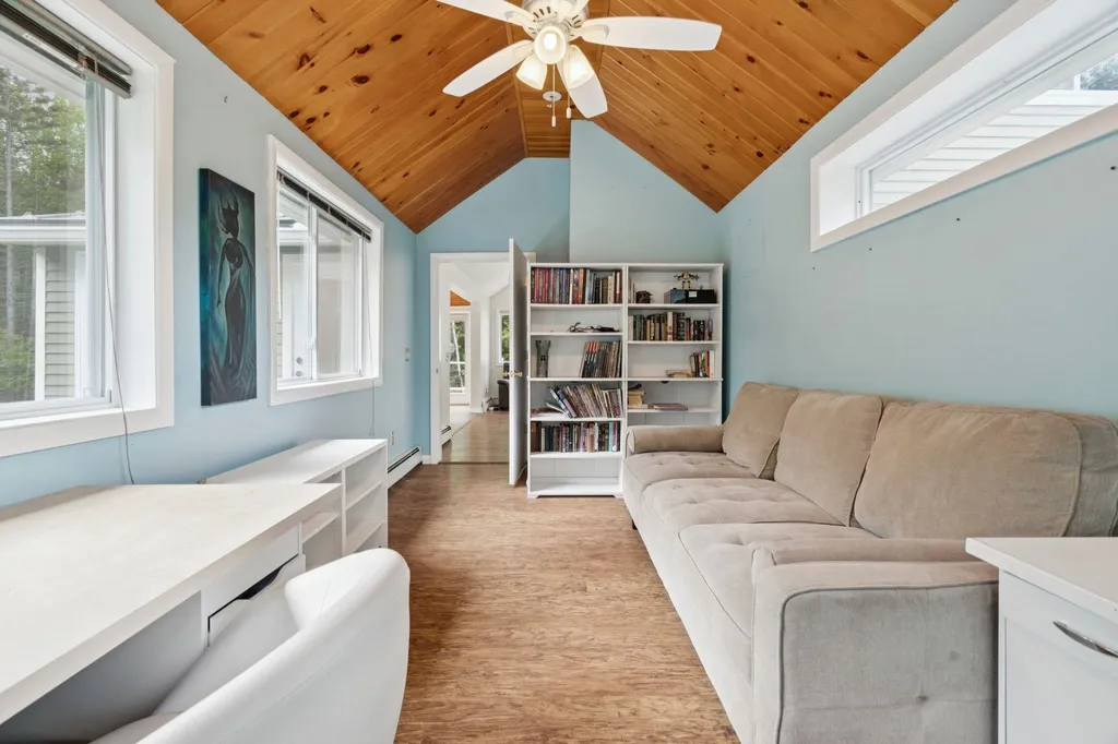 29 Blodgett Brook Road Newbury NH 03255