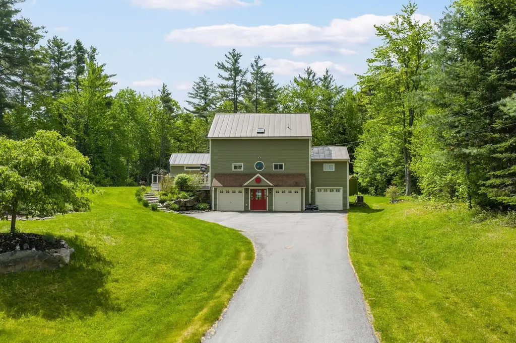 29 Blodgett Brook Road Newbury NH 03255