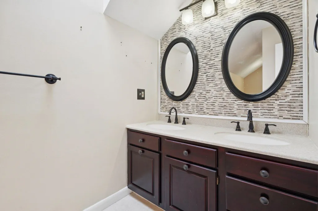 29 Blodgett Brook Road Newbury NH 03255