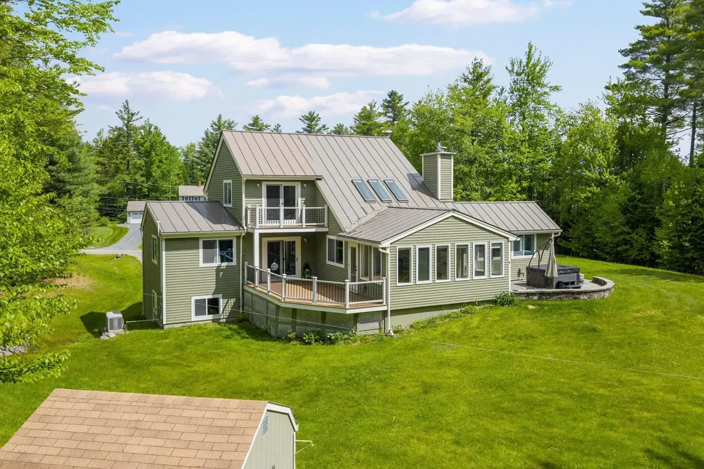 29 Blodgett Brook Road Newbury NH 03255