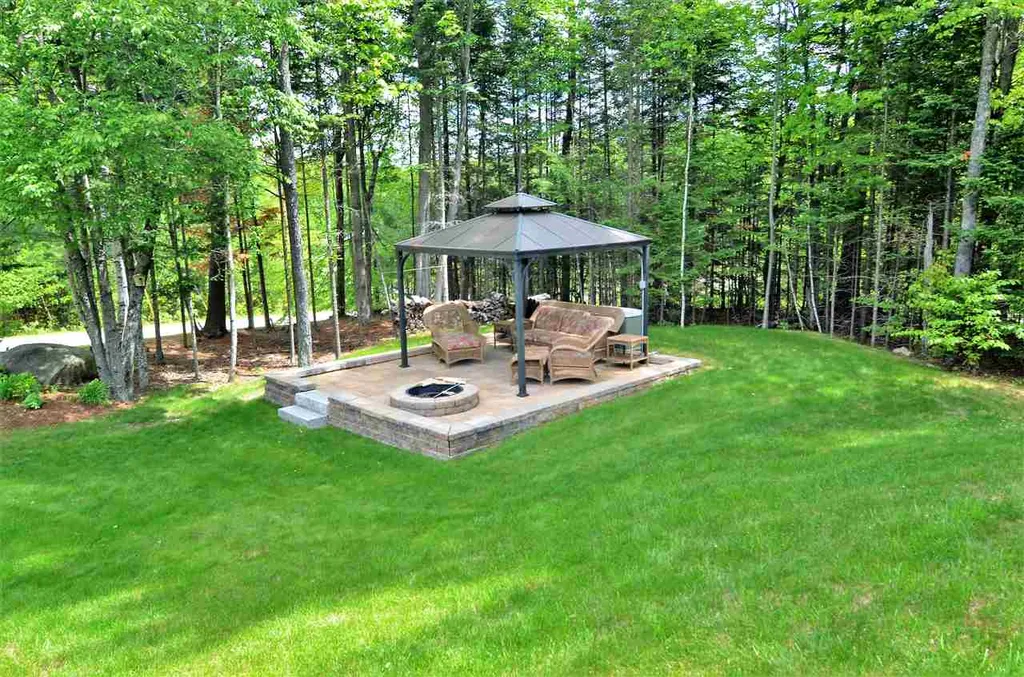 29 Blodgett Brook Road Newbury NH 03255