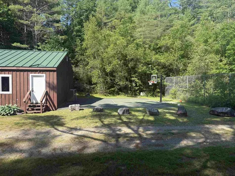 29 Blodgett Brook Road Newbury NH 03255