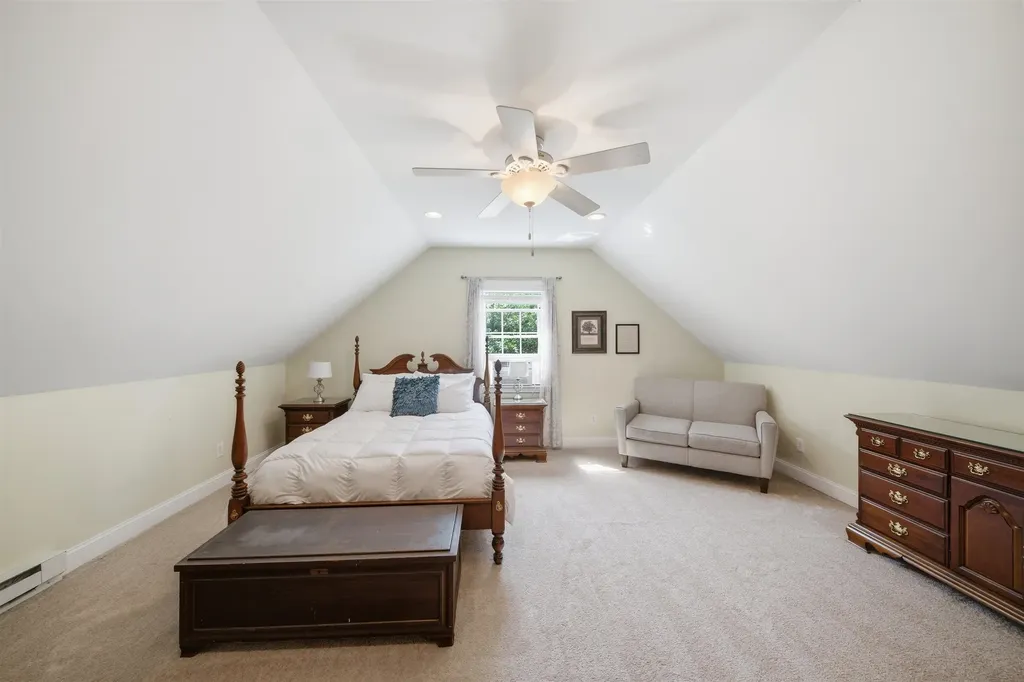 108 Sky View Drive Pelham NH 03076