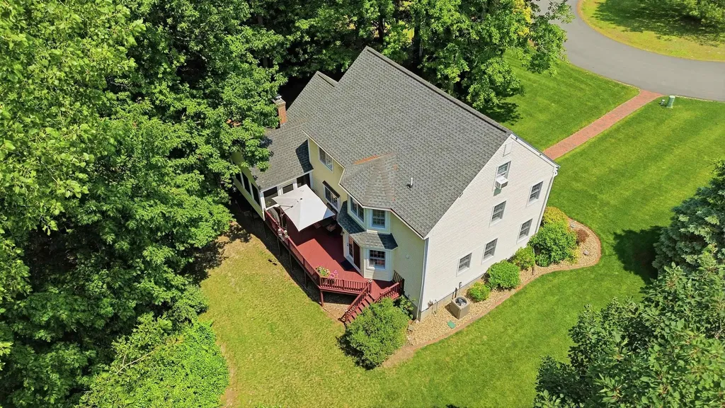 108 Sky View Drive Pelham NH 03076