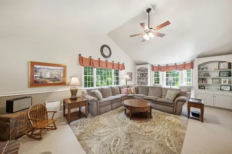 108 Sky View Drive Pelham NH 03076