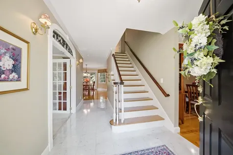 108 Sky View Drive Pelham NH 03076
