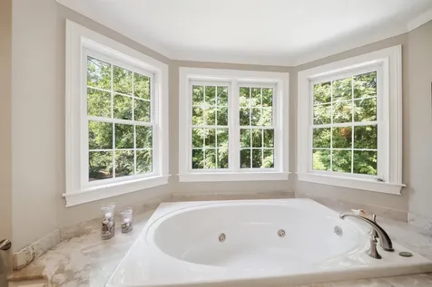 108 Sky View Drive Pelham NH 03076