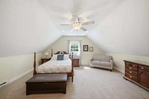 108 Sky View Drive Pelham NH 03076