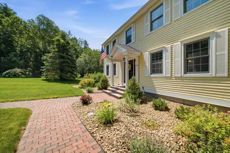 108 Sky View Drive Pelham NH 03076