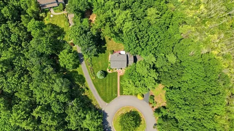 108 Sky View Drive Pelham NH 03076