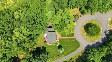 108 Sky View Drive Pelham NH 03076