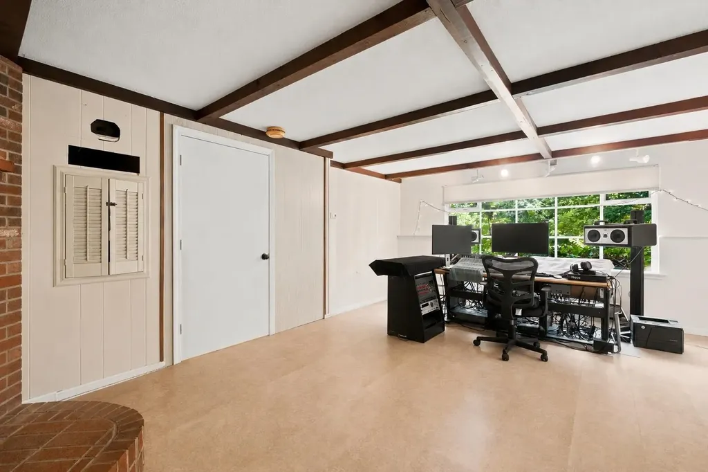 12 Ivy Lane Plymouth NH 03264