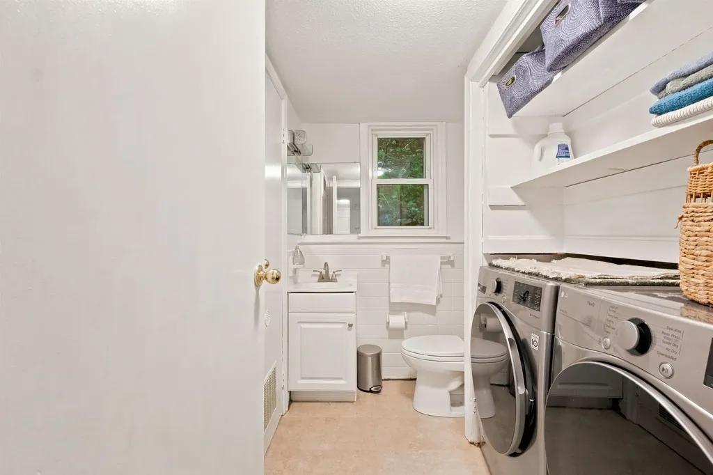 12 Ivy Lane Plymouth NH 03264