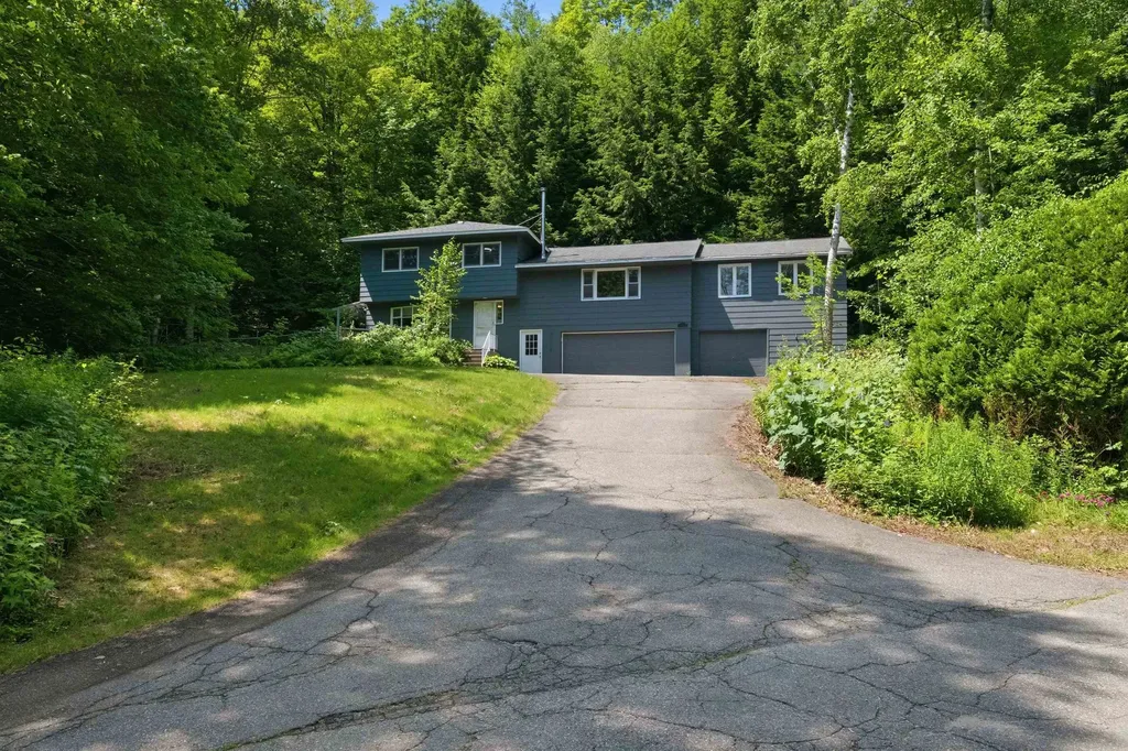 12 Ivy Lane Plymouth NH 03264