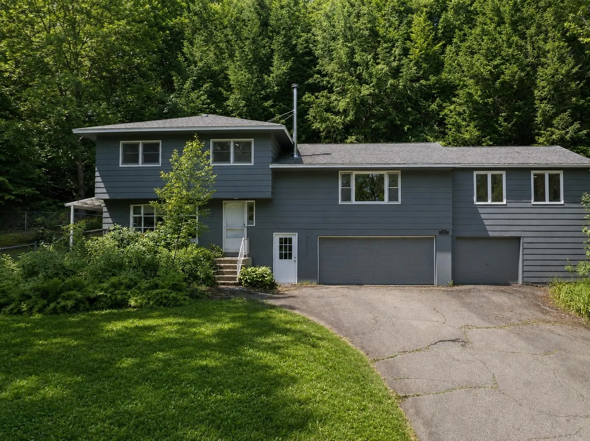 12 Ivy Lane Plymouth NH 03264