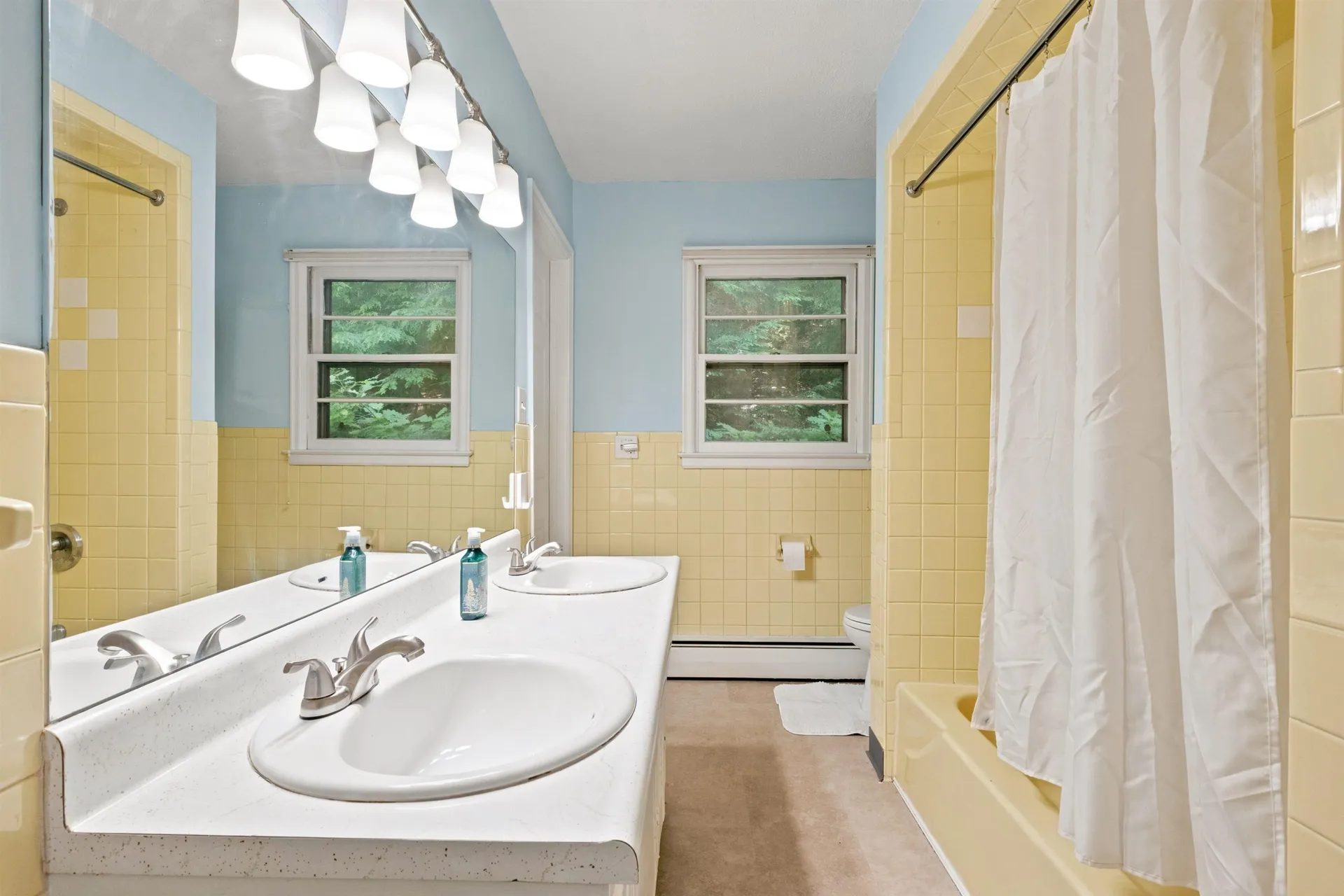 12 Ivy Lane Plymouth NH 03264