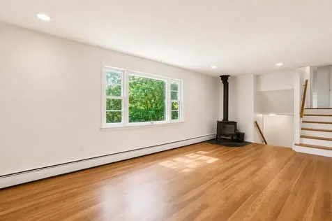 12 Ivy Lane Plymouth NH 03264