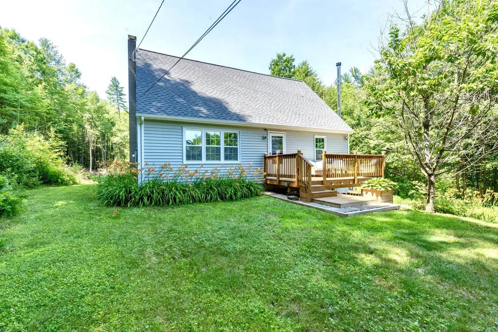 279 Weare Road New Boston NH 03070