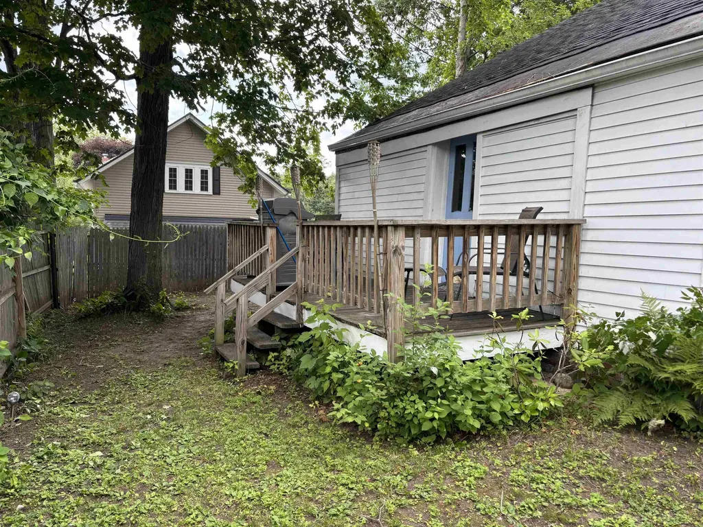38 Clarks Avenue St. Johnsbury VT 05819