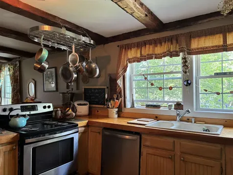 38 Clarks Avenue St. Johnsbury VT 05819