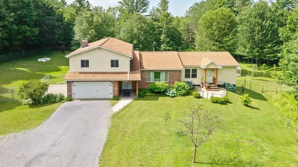 678 Pond Road Hinesburg VT 05461