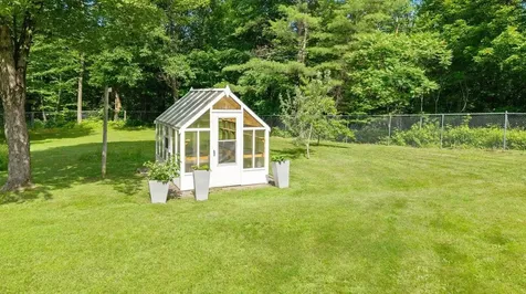 678 Pond Road Hinesburg VT 05461