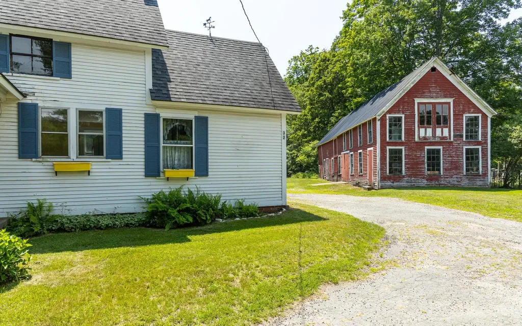 32 Mechanic Street Alstead NH 03602