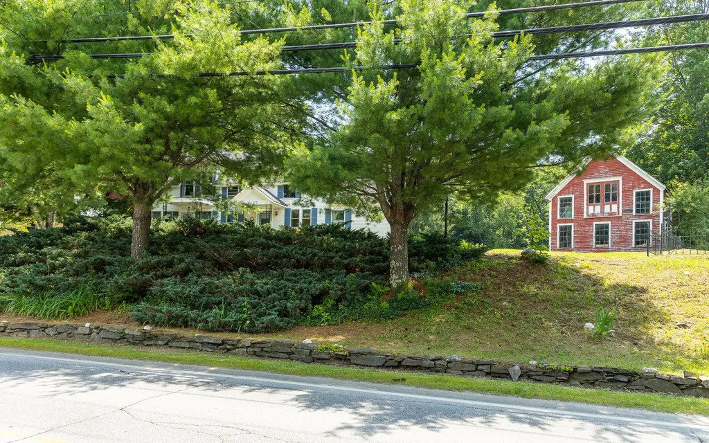 32 Mechanic Street Alstead NH 03602