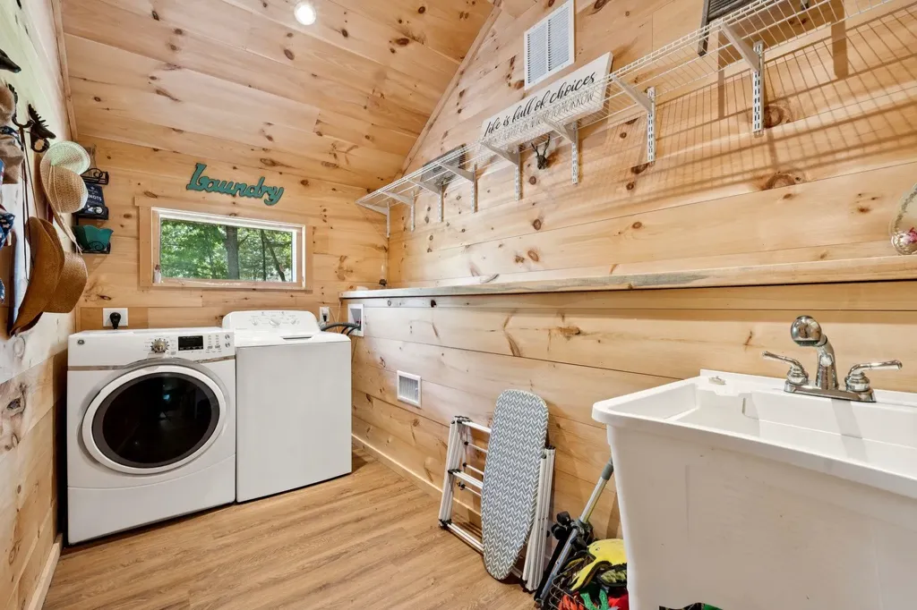 105 East Mountain Road Newport NH 03773