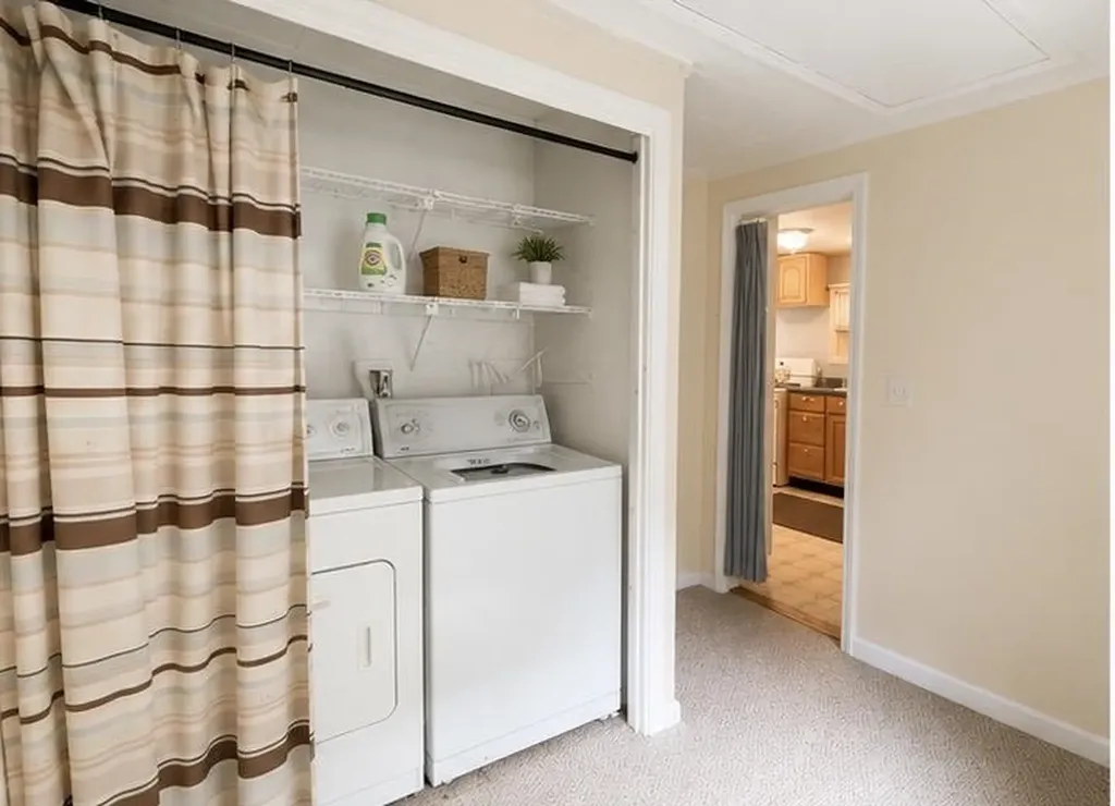26 W. Shore Drive Raymond NH 03077