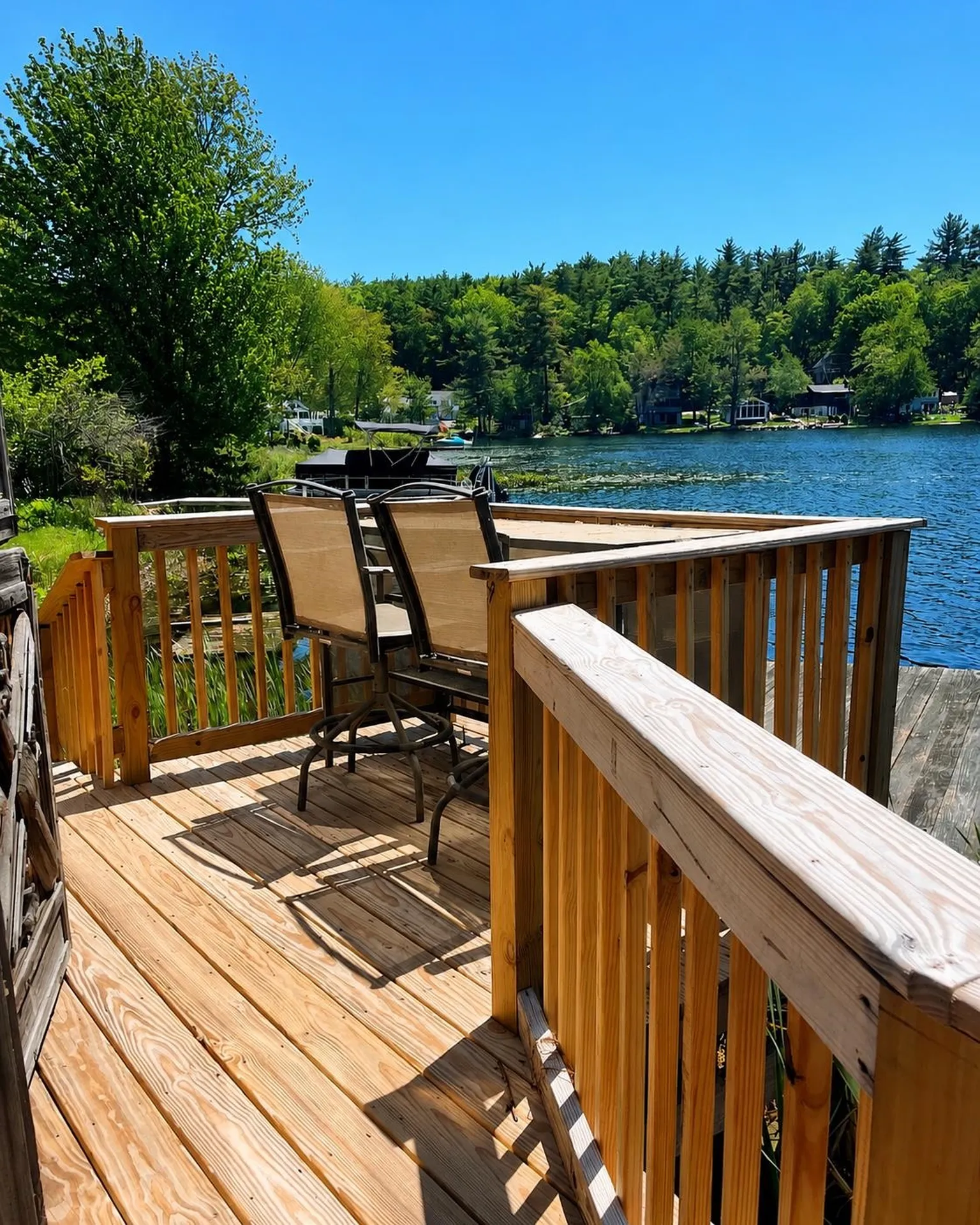26 W. Shore Drive Raymond NH 03077