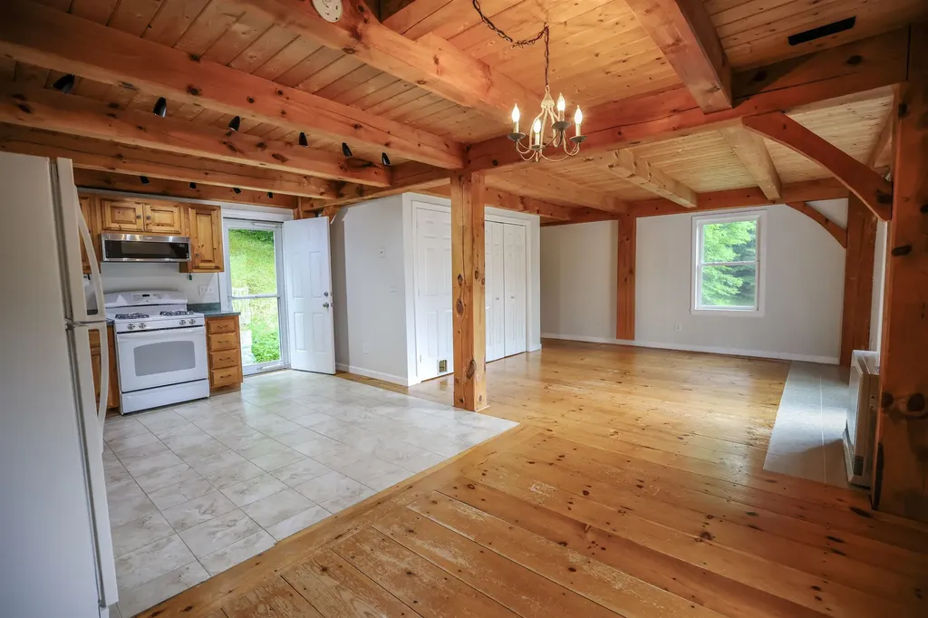 570 Upper Meehan Road Bristol VT 05443