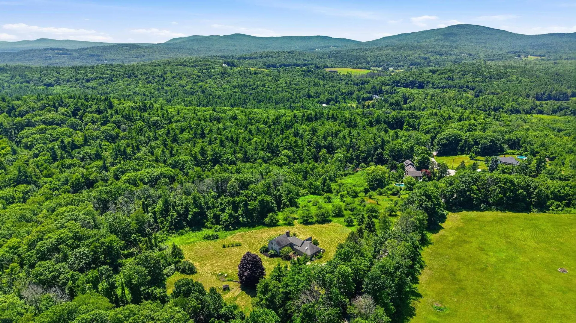 29 Stiles Farm Road Wilton NH 03086