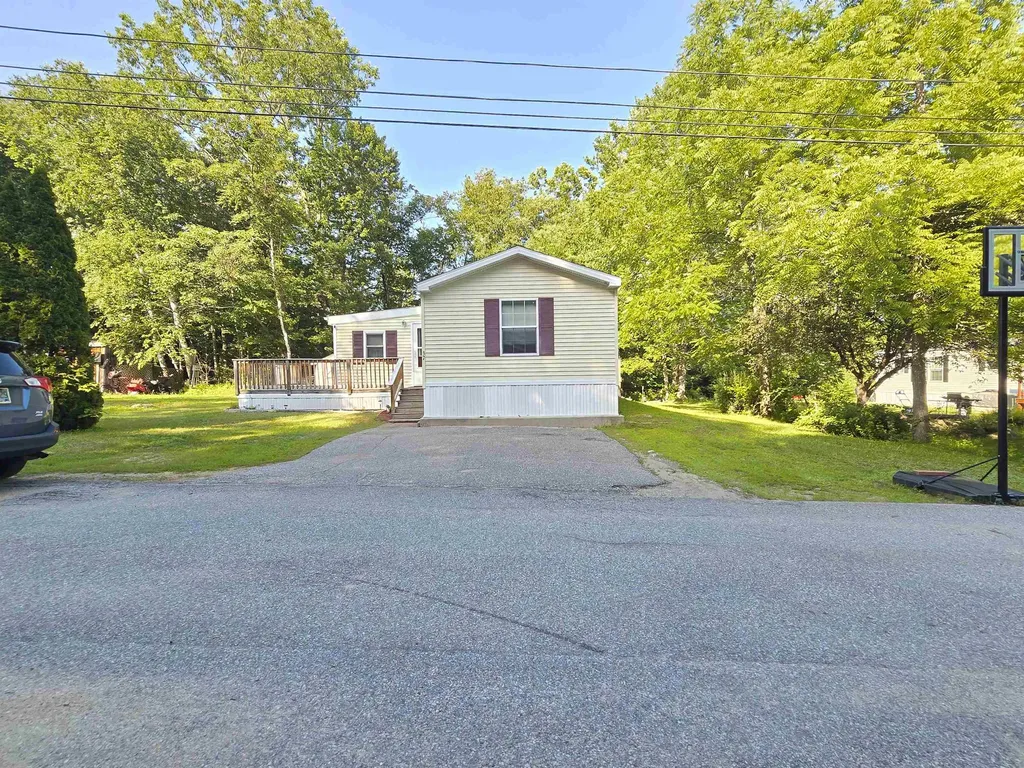37 Turkey Drive Belmont NH 03220
