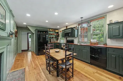 16 Perkins Road Londonderry NH 03053