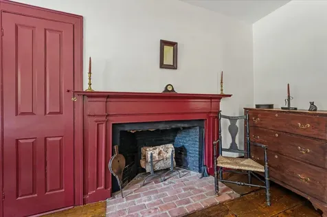 16 Perkins Road Londonderry NH 03053