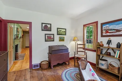 16 Perkins Road Londonderry NH 03053